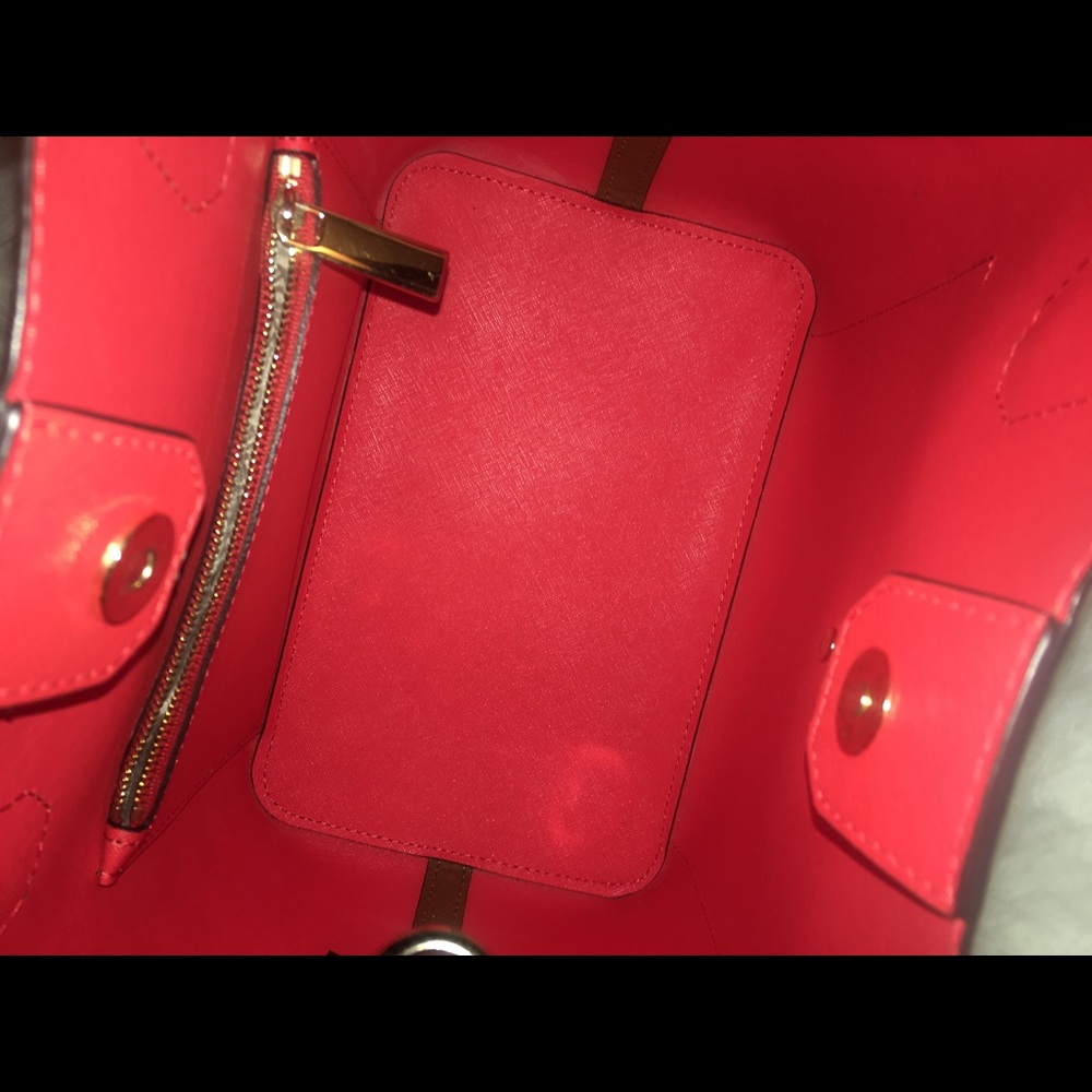 Michael Kors Greenwich handbag❌sold❌ - Picture 6 of 7